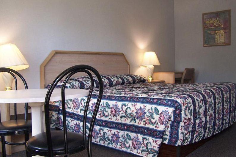 Celebration Inn Lewisburg Rum bild